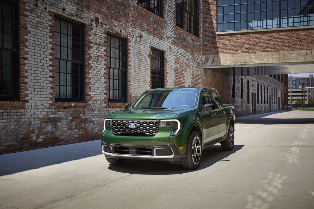 2025 Ford Maverick Lariat_01