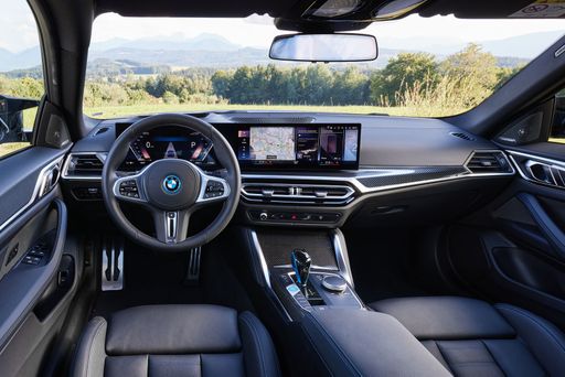 P90439369_highRes_bmw-i4-m50-9-2021