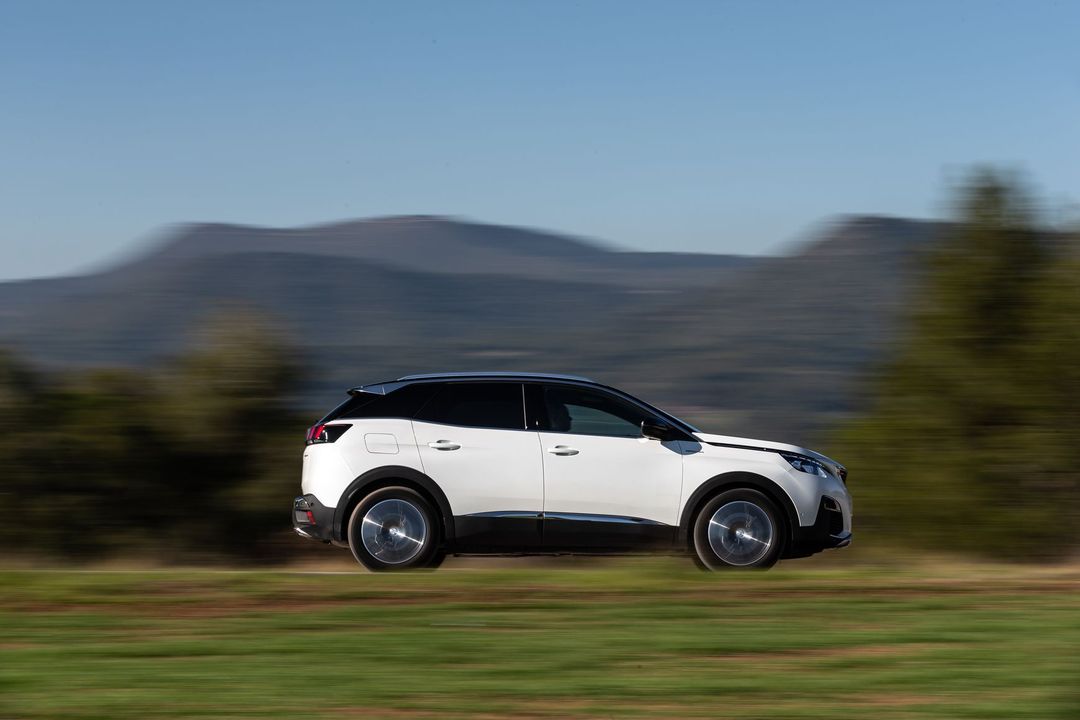 PEUGEOT_3008HYBRID_TESTDRIVE_0120TC_291