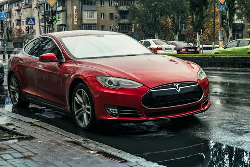 Véhicules électriques d'occasion - Les prix chutent-ils ? Plus pour très longtemps !