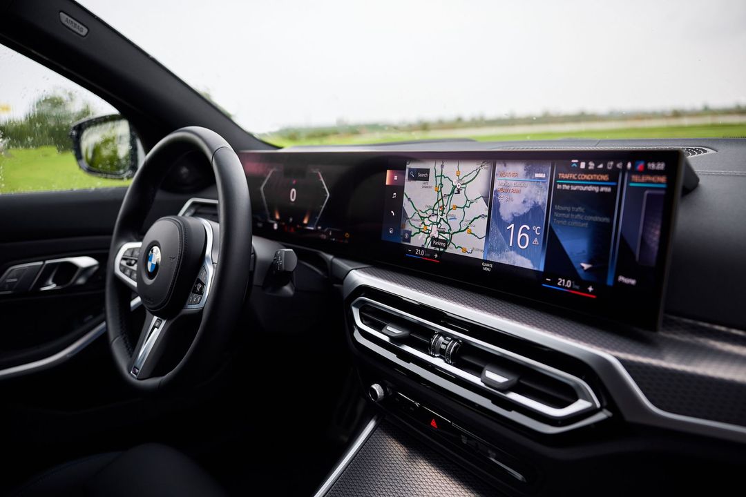 P90479519_highRes_the-new-bmw-3-series