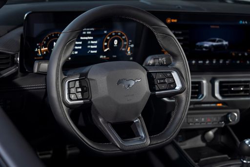 NEW_FORD_MUSTANG_25-LOW