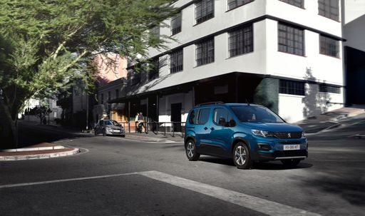 PEUGEOT_RIFTER_2102STYP100