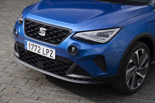 seat-arona-One-car-countless-possibilities_06_HQ