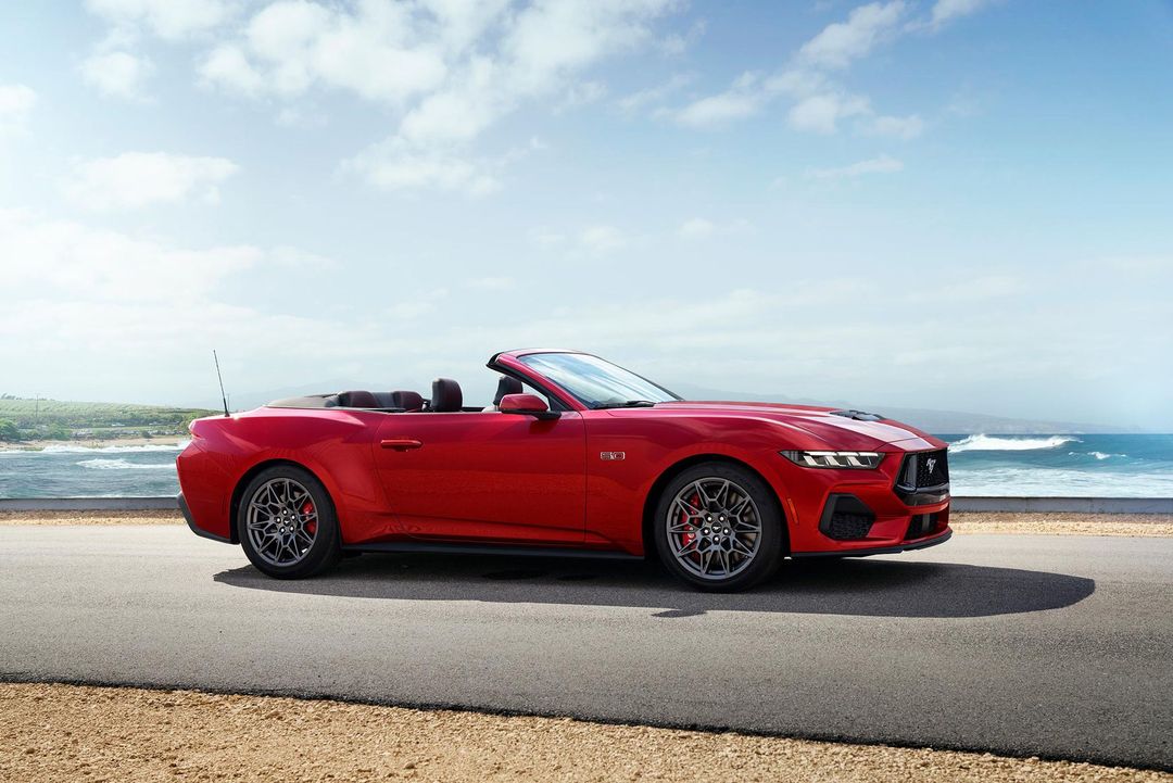 NEW_FORD_MUSTANG_12-LOW