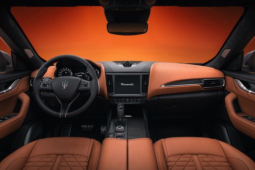20156-MaseratiLevante-FTributoSpecialEdition