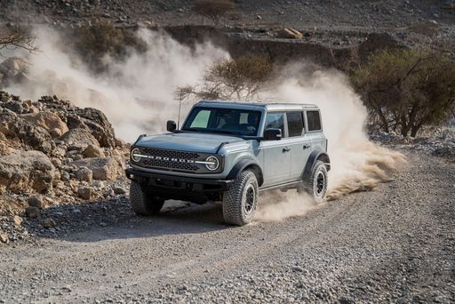 2023_FORD_BRONCO_BADLANDS_03-LOW