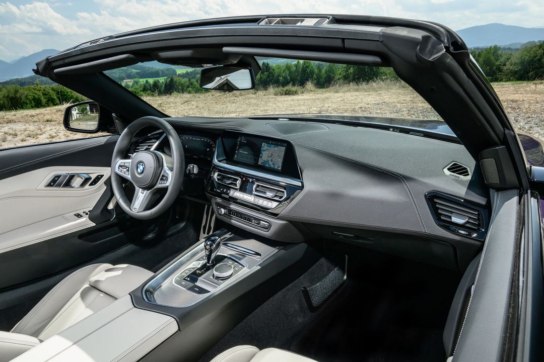 P90479471_highRes_bmw-z4-m40i-09-2022