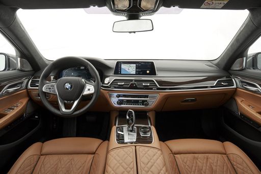 P90342355_highRes_the-new-bmw-750li-xd