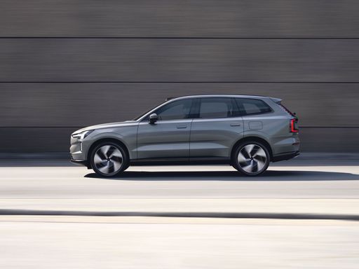 305707_Volvo_EX90