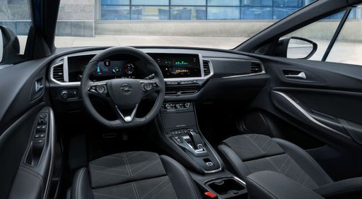 Opel-Grandland-515799