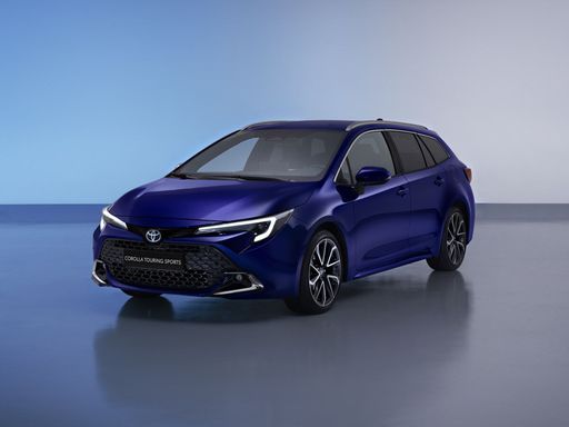 77001-2022-corolla-touring-sports-wp-001-web-lr