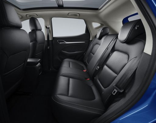 MG-ZS-EV-PRESS-16