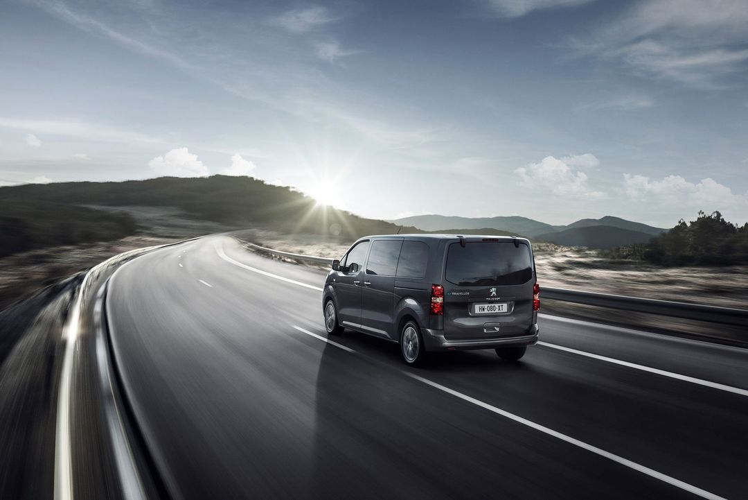 PEUGEOT_TRAVEL_2004STYP109_1