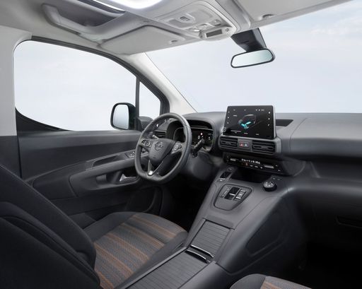 Opel-Combo-e-Life-514359