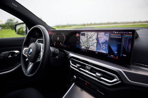 P90479519_highRes_the-new-bmw-3-series