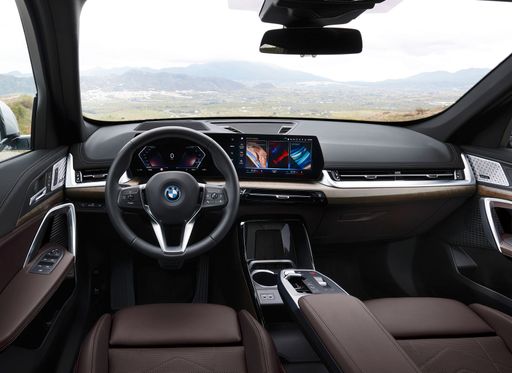 P90465729_highRes_the-first-ever-bmw-i