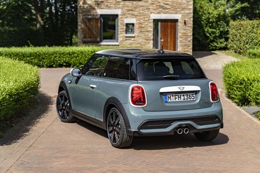P90474333_highRes_mini-cooper-s-3-door