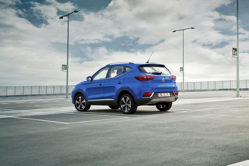 MG-ZS-EV-PRESS-07