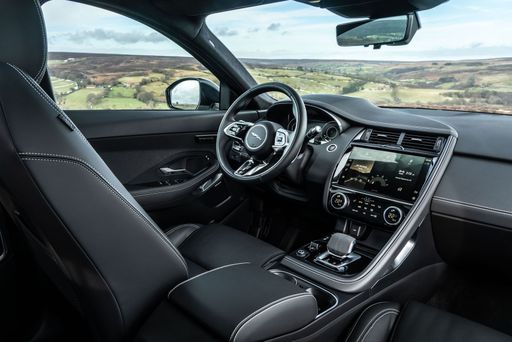 Jag_E-PACE_PHEV_21MY_Yulong_White_Interior_100321_6884