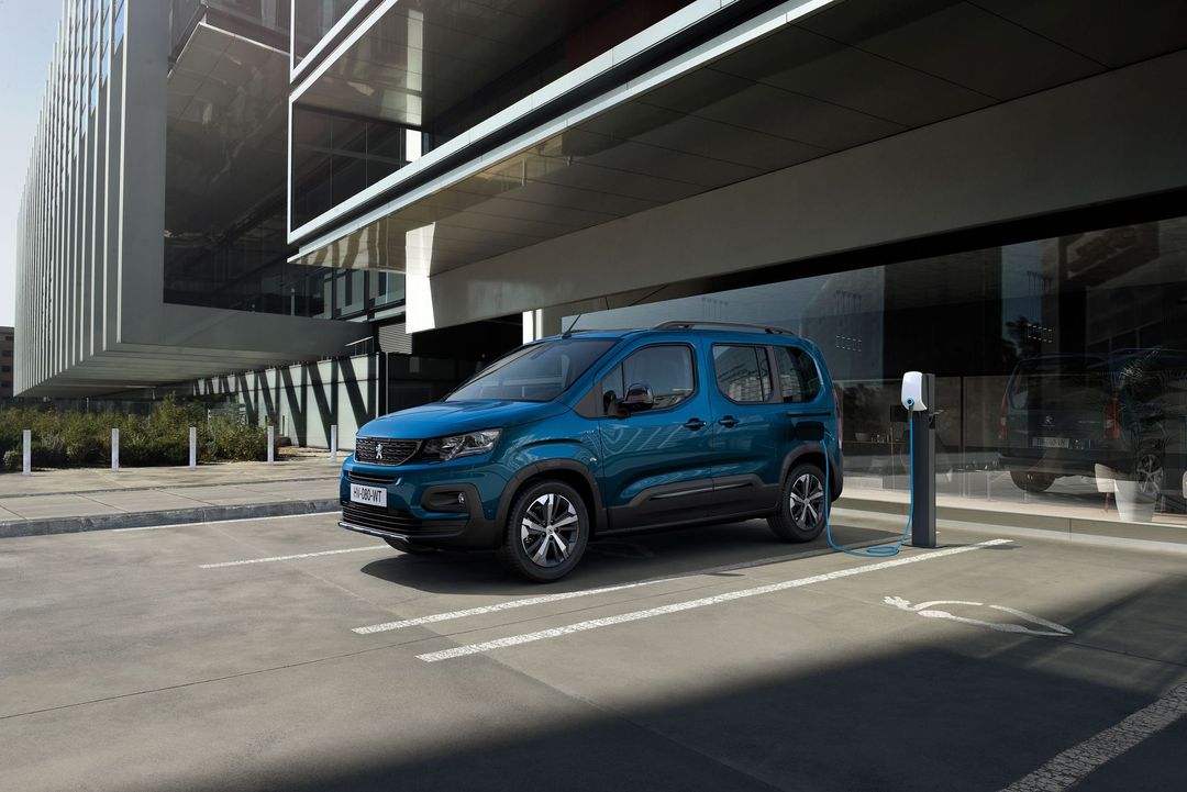 PEUGEOT_RIFTER_2102STYP003_Aufhaenger