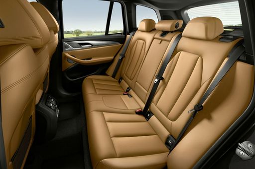 P90424709_highRes_the-new-bmw-x3-xdriv