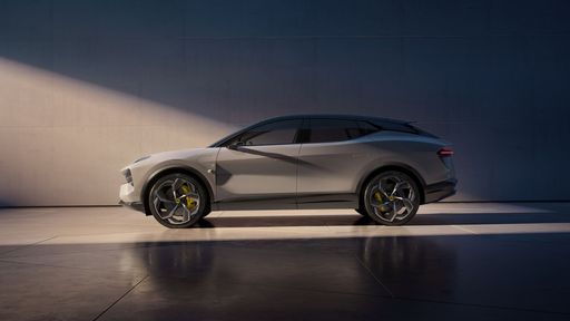 Lotus-Eletre-hero-image_2
